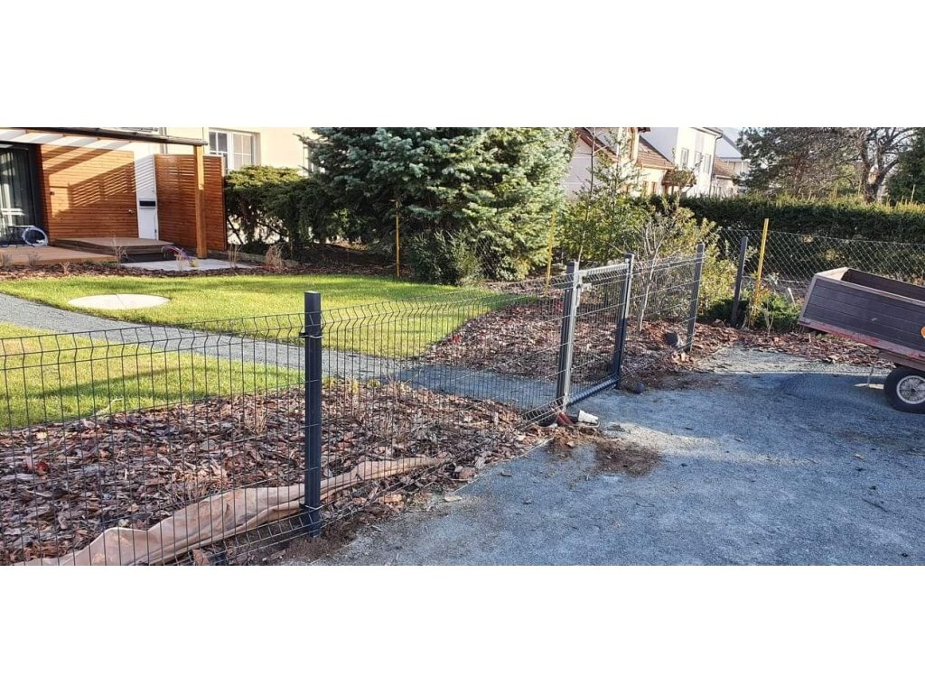 Montáž plotů,montáž 2D a 3D panelů,montáž brány a branky - 16