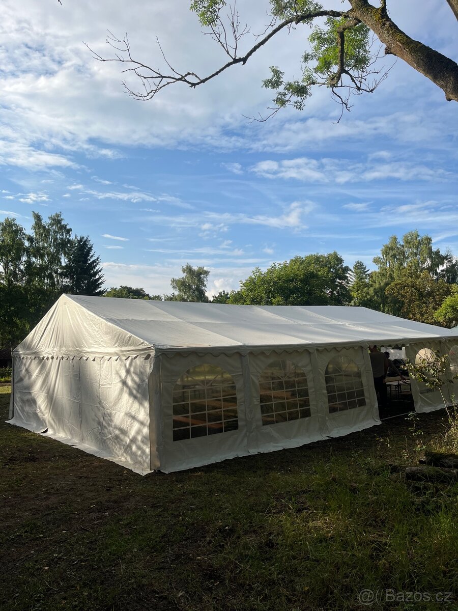 Party stan 12x8m - 16