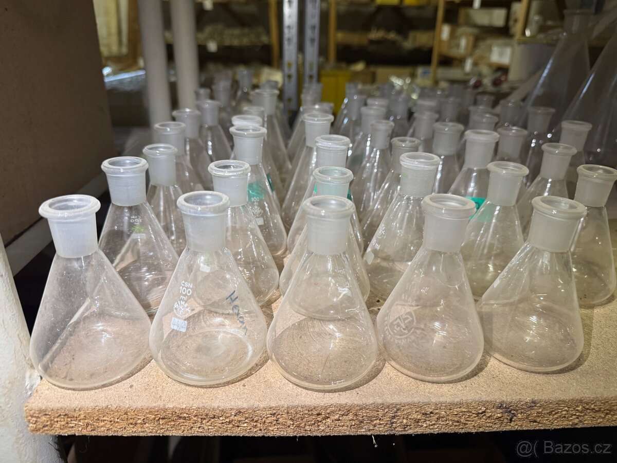 Laboratorní sklo - 16