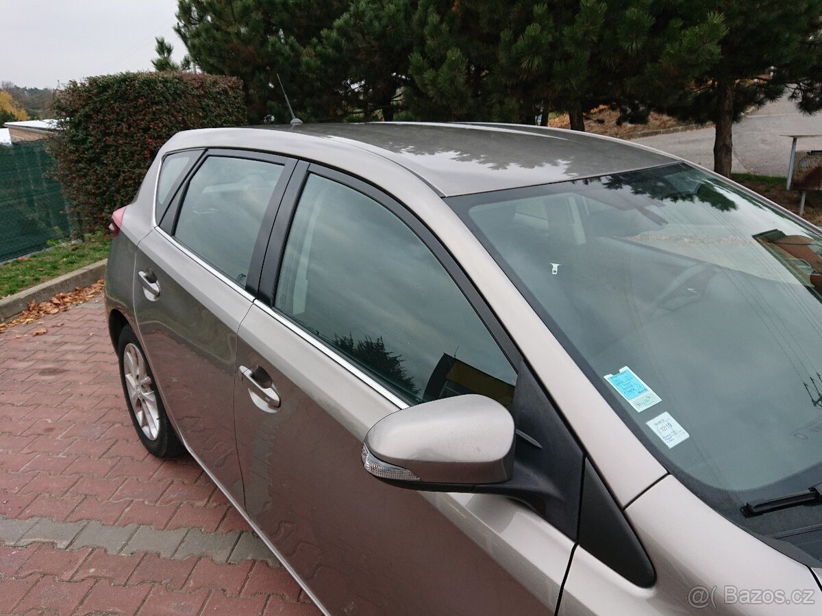 Toyota Auris 2.0 D-4D Active 12/2013 - 16