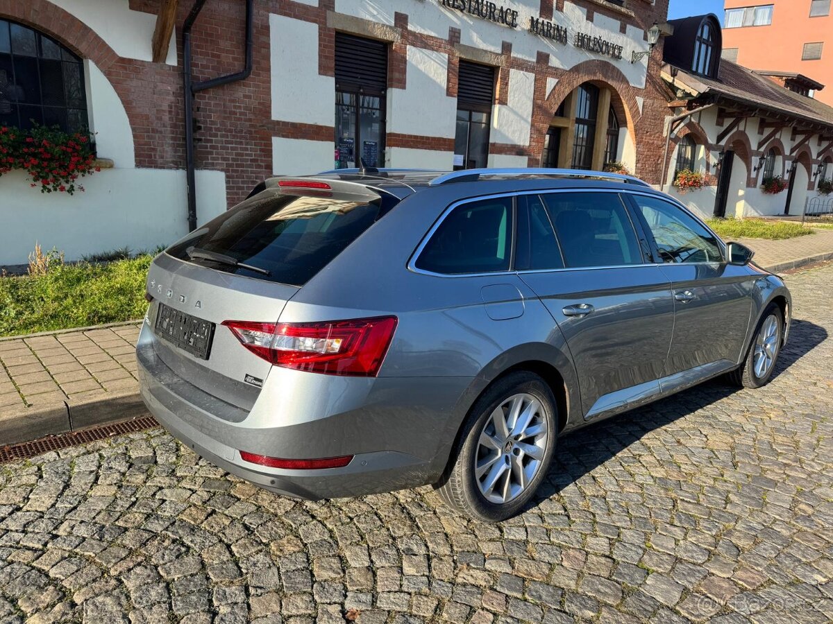 Skoda Superb Combi 1.6 TDI - 16
