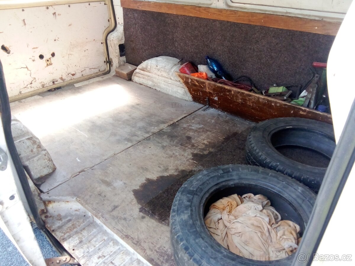 Transportér T4 1,9D - 16