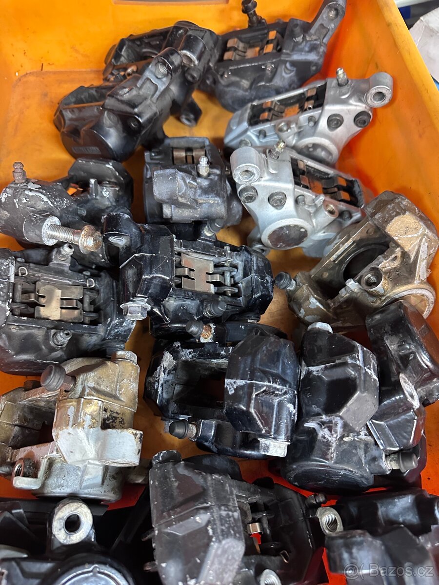 Yamaha Vmax 1200 dily, doplňky - 16