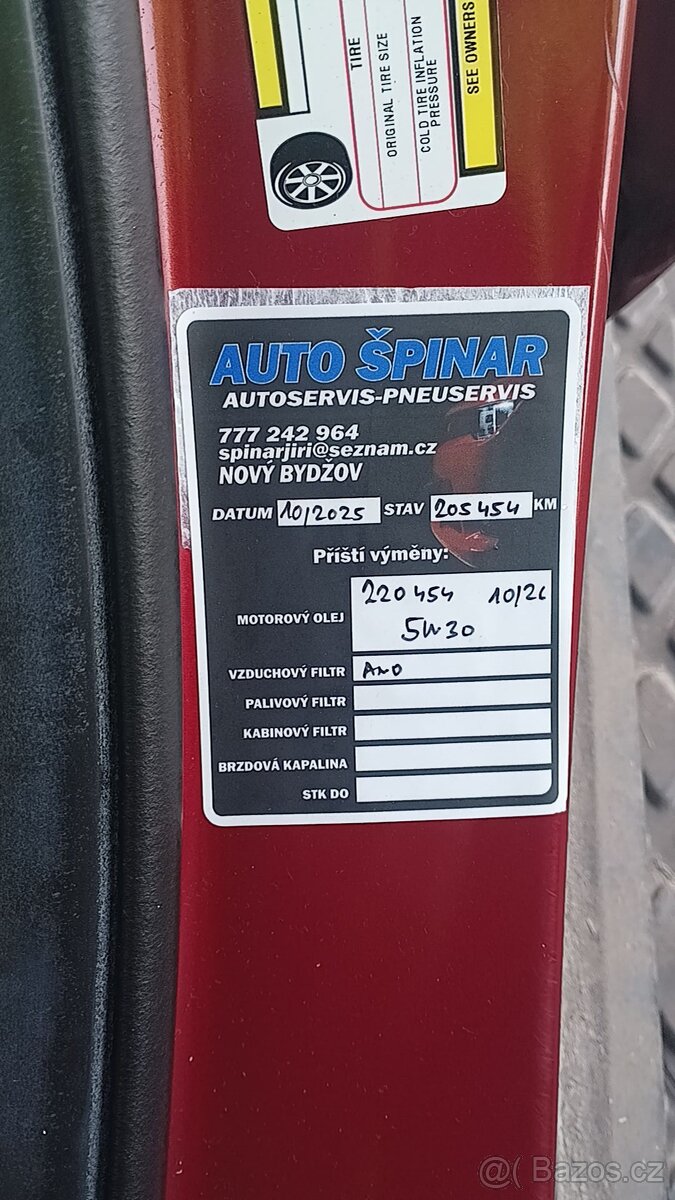 Jeep Grand Cherokee , Overland - 16