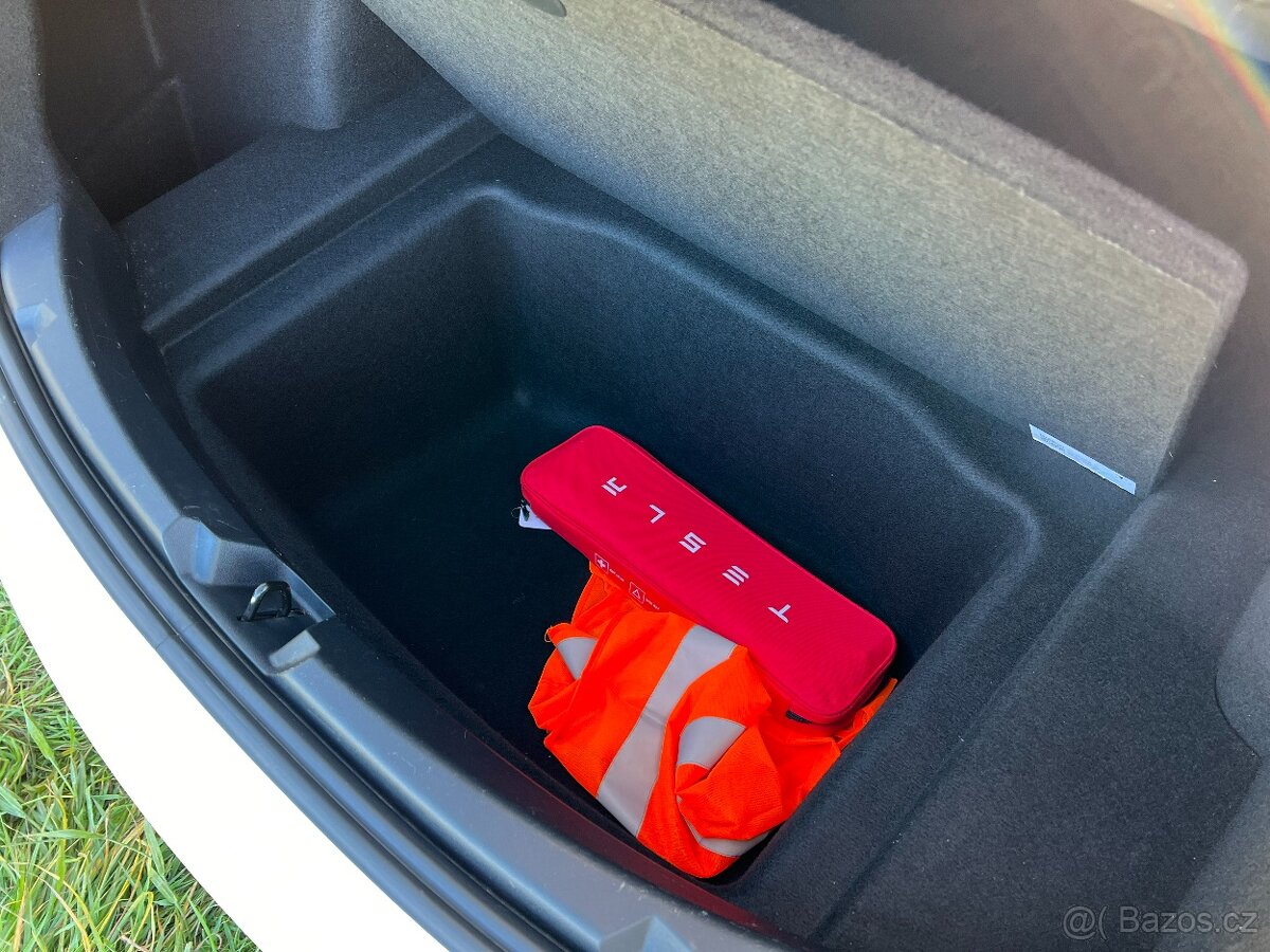 Tesla 3 Performance 9/2021 refresh model - 16