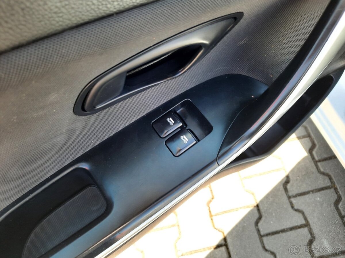 Kia Cee´d 1,4 CVVT-i KLIMATIZACEESP - 16