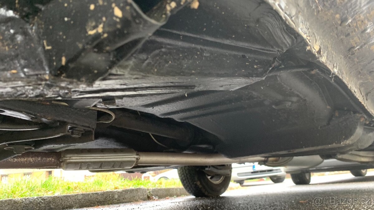 Opel Commodore B GS coupe - 16