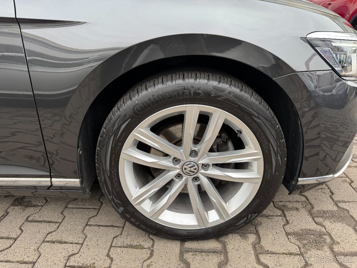 VW Passat B8 2.0 TDI 140kW DSG Matrix LED Navi ERGO Keyless - 16