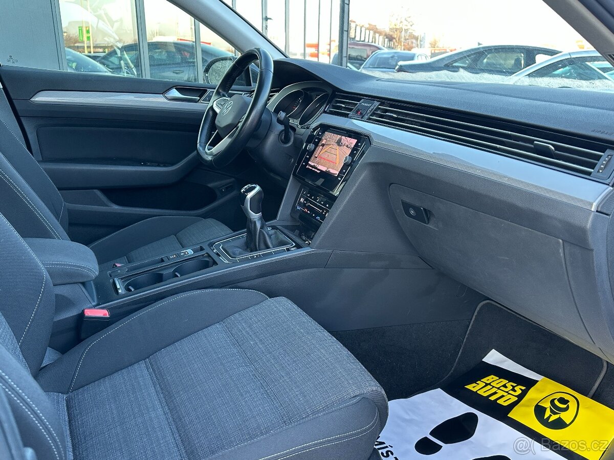 Volkswagen Passat 2020 - 16
