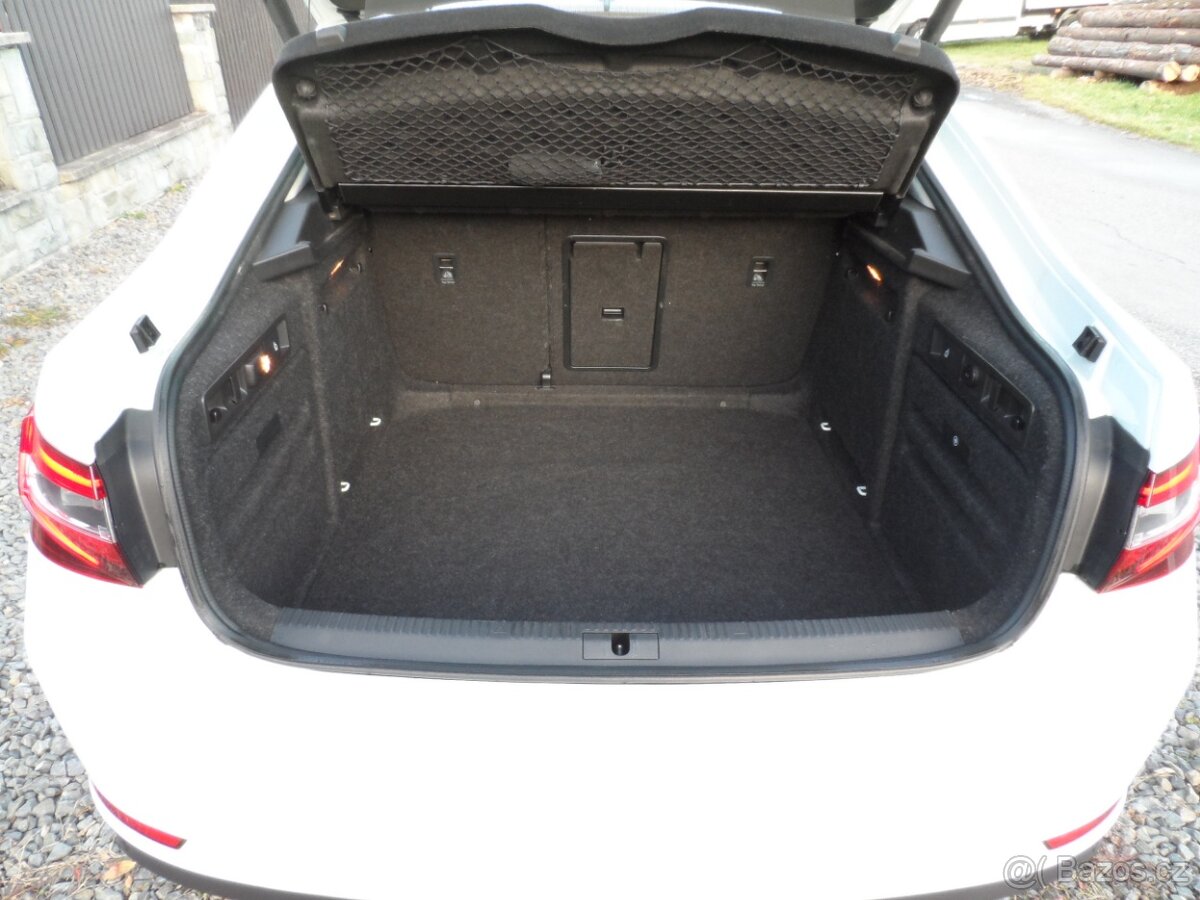 Škoda Superb 2.0 TDI 110 KW Xenon,Zachovalé,Koupeno v ČR - 16