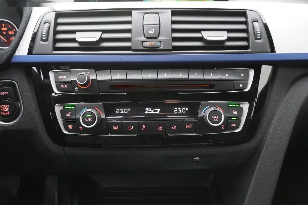 BMW Řada 3, 320D,Xdrive,M-paket,Led,Kamera - 16