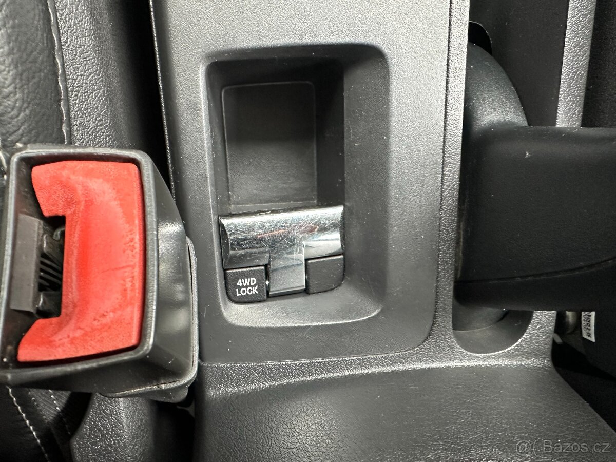 Jeep Compass 2.1 120kW 2012 149511km 4x4 TAŽNÉ - 16