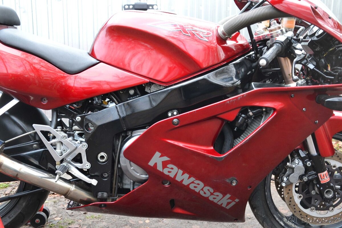 Kawasaki ZXR 750J - 1. majitel - 16
