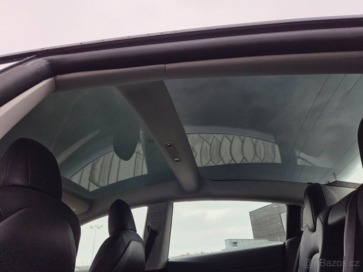 Tesla Model 3 Performance 377kW/82kWh 1.majitel SOH 91% - 16