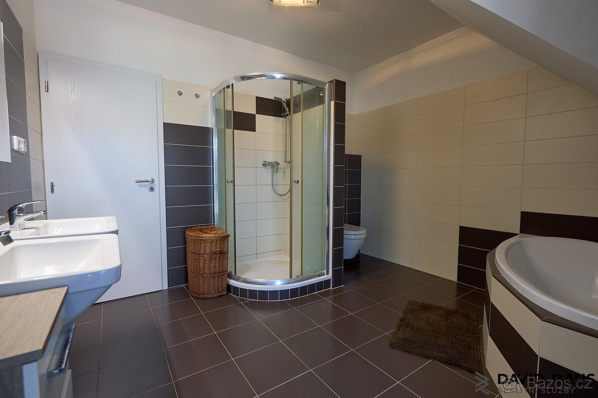 Prodej rodinného domu 4+kk ( 139 m²), Syrovice - 16