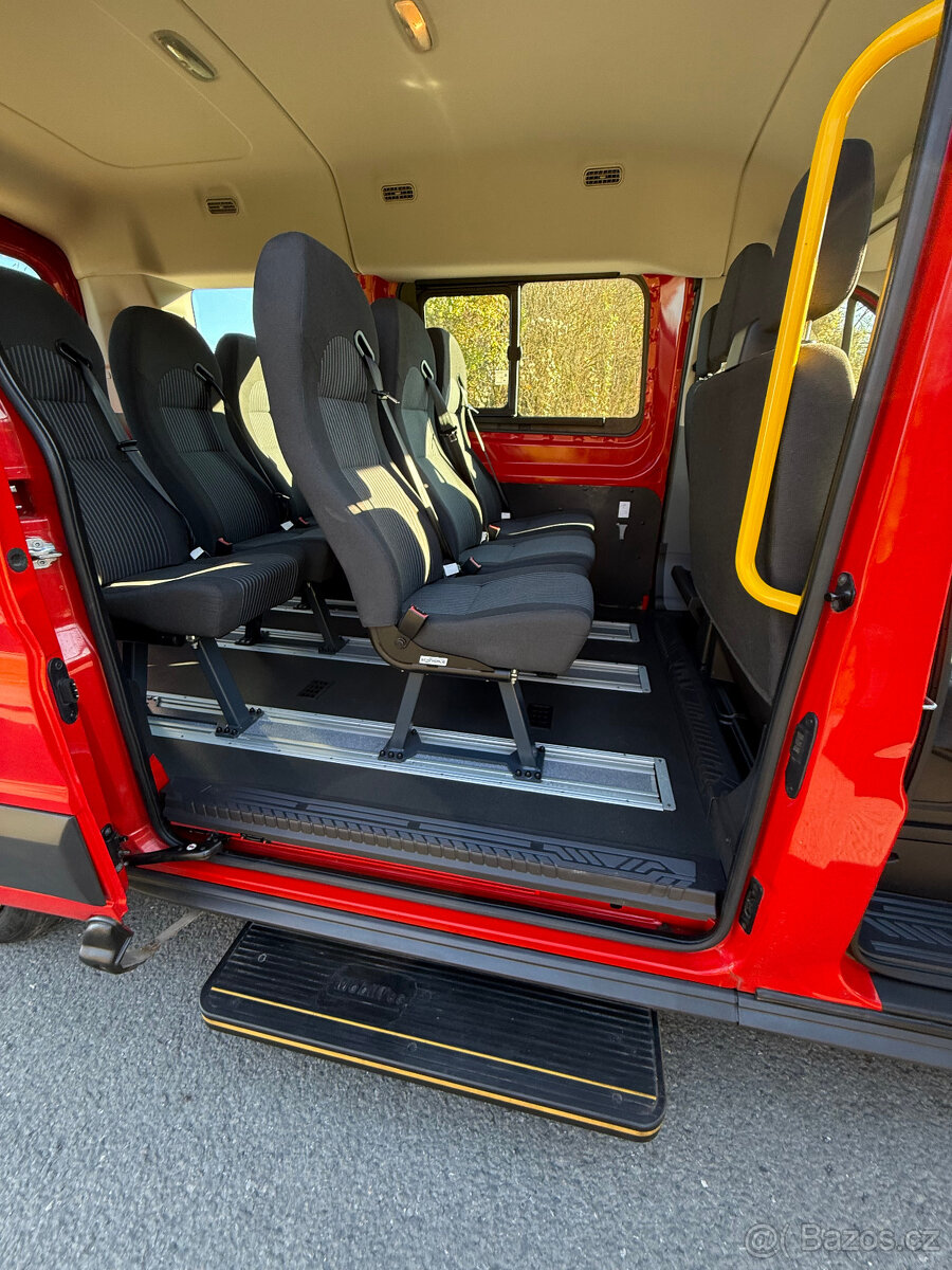 Ford Transit 2.2 TDCI rok 2016 9 Míst 158.266 km STK:10/27 - 16