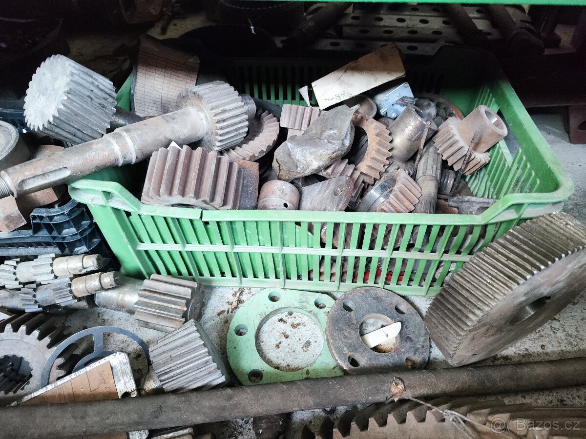 Náhradné diely - 16