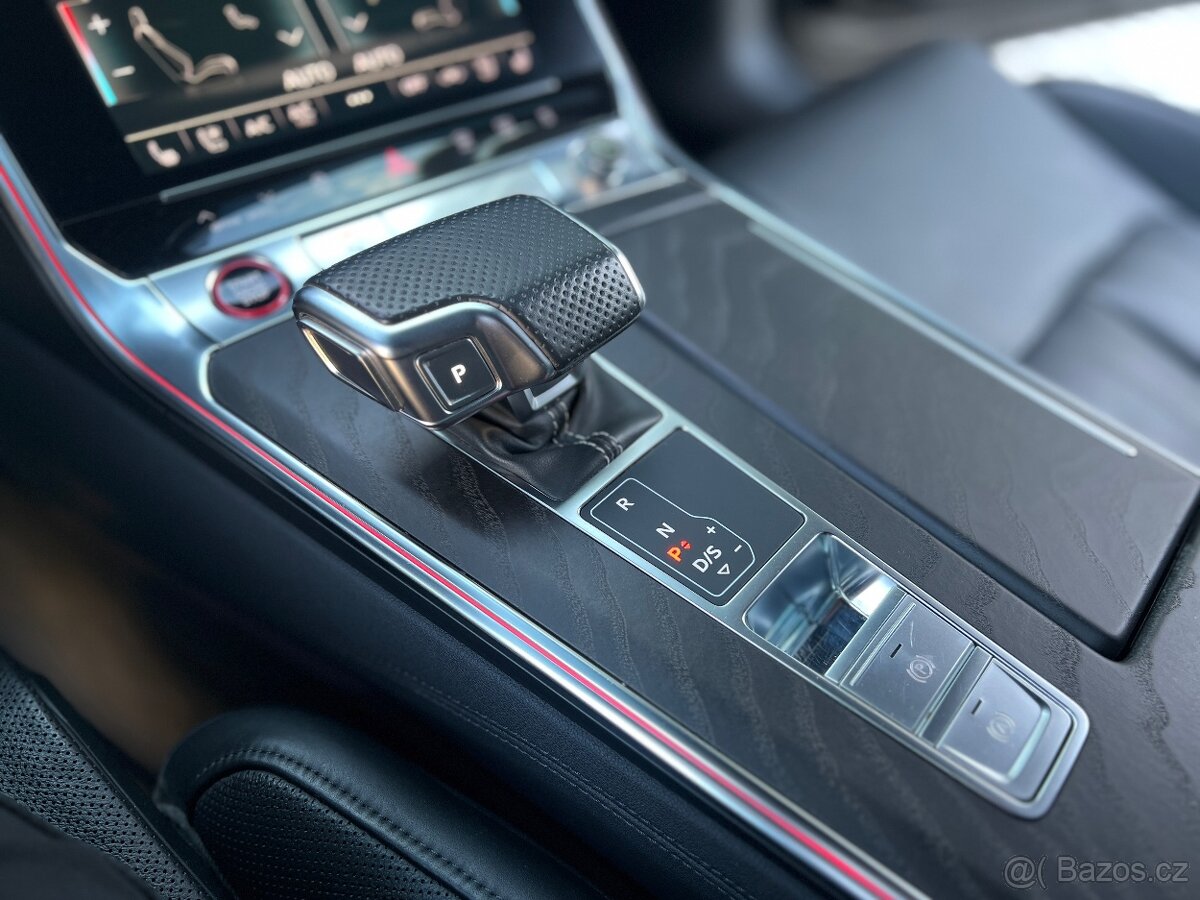 AUDI RS7 4.0 TFSi - 16