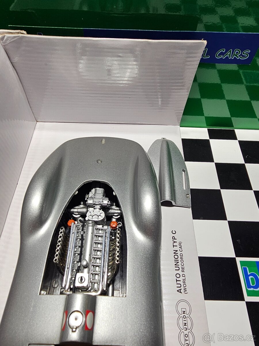 Revell Auto Union Typ C 1:18, světový rekord - 16