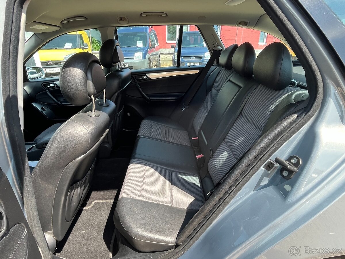 Mercedes-Benz Třídy C, C 220 CDI Avantgarde - 16