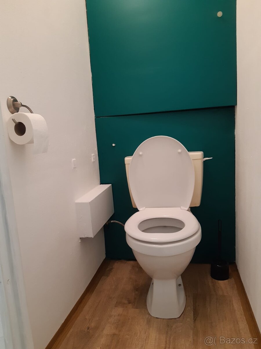 Pronájem bytu 1+kk - 16