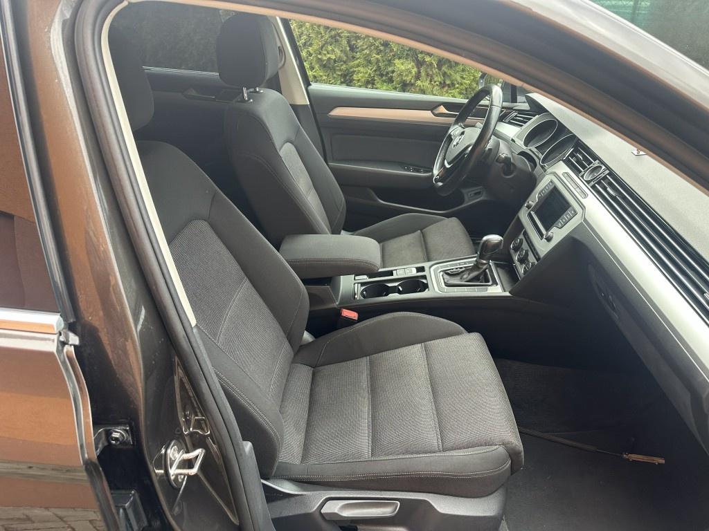 VW Passat 2.0 TDi 110kW - 16