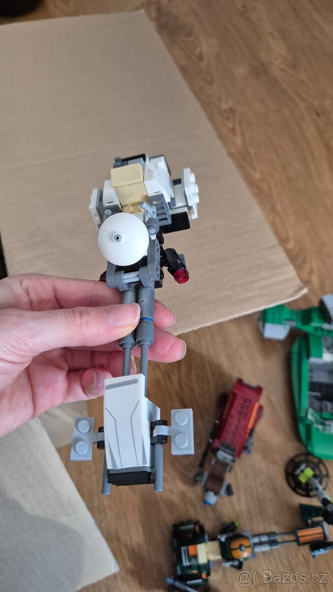 5,5 kg LEGO, celé sety - 16