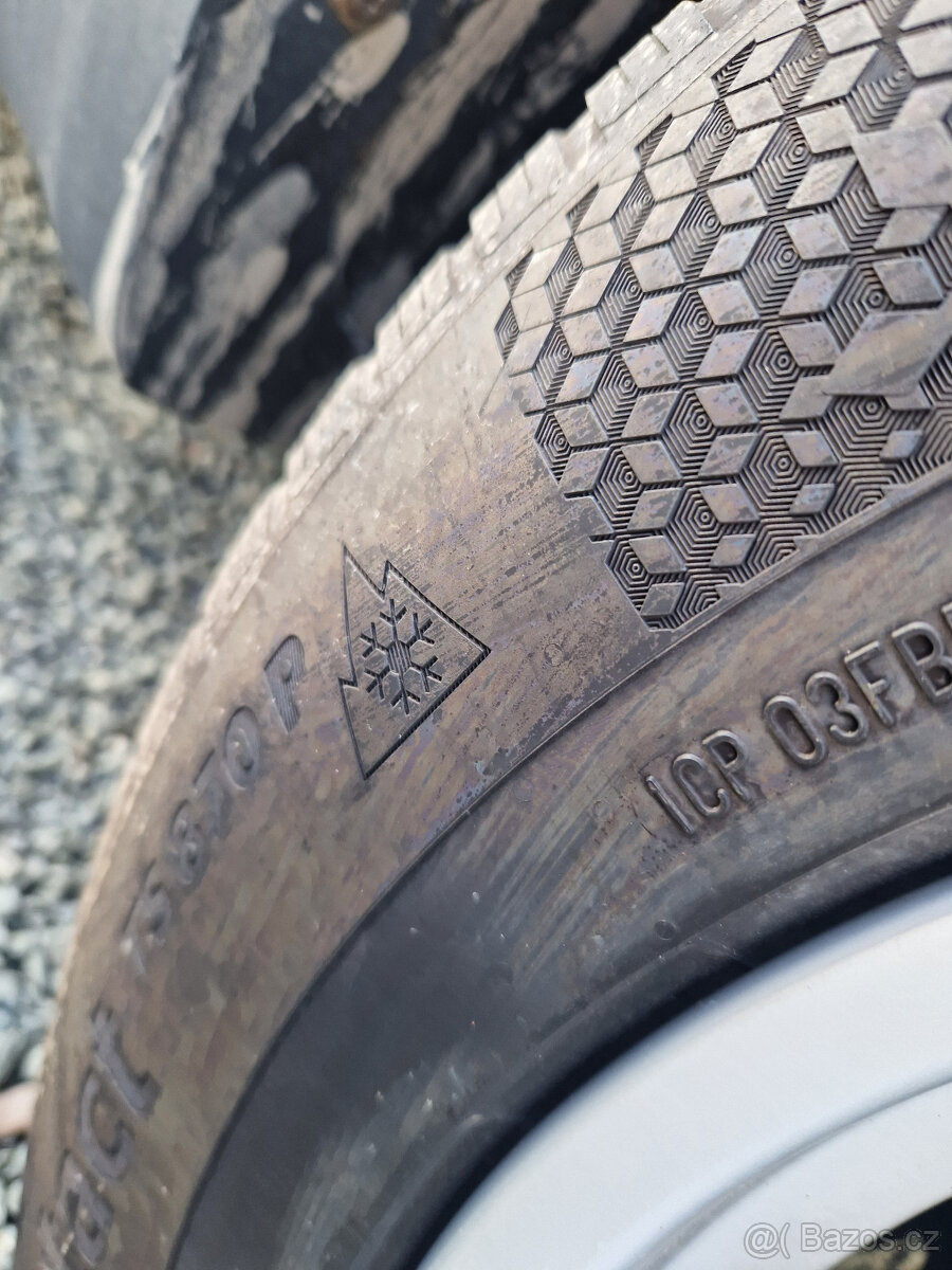 SsangYong Korando 2.0 XDi - 2012 4x4 závěs 2t - 16