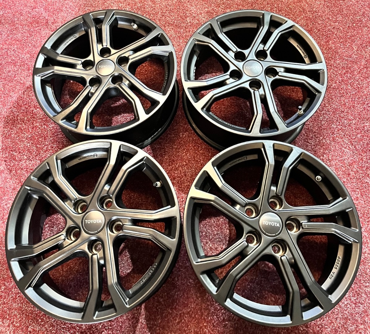 5x114,3 R16 originál alu Toyota Corolla - TPMS - ET40 - 16