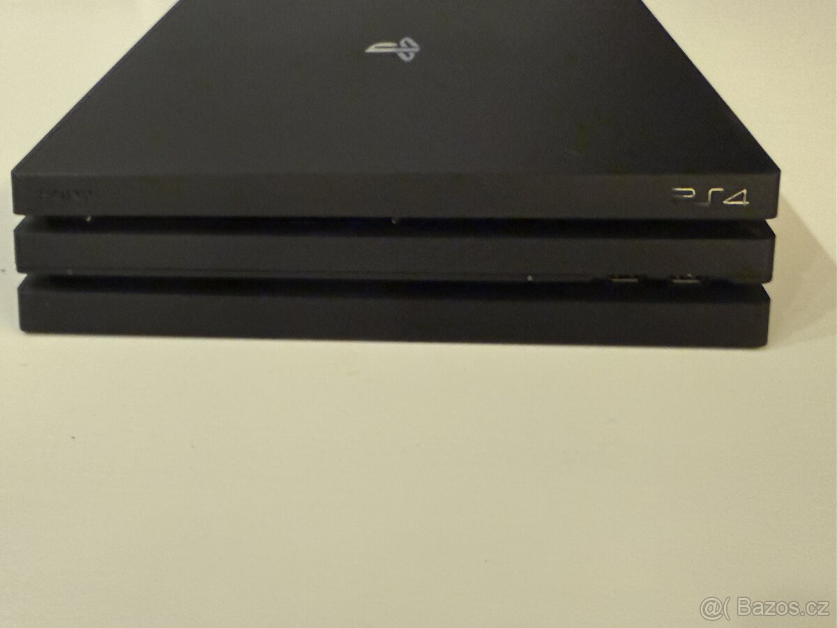 PlayStation 4 Pro 1TB + 2 ovladače + nabíjecí stanice – TOP - 16