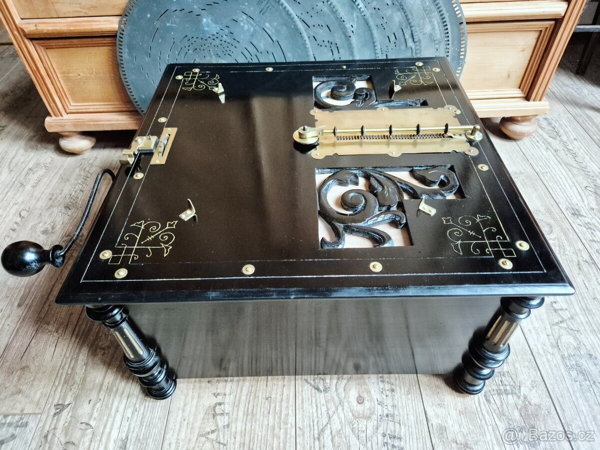 Velký starožitný hrací stroj, flašinet na kliku Amorette - 16