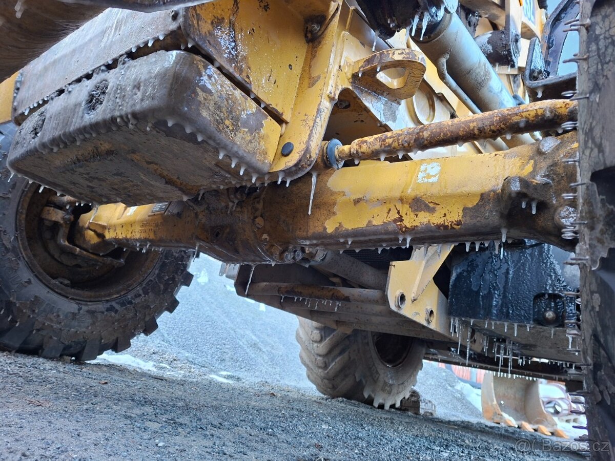 CATERPILLAR 432 4X4 - 16