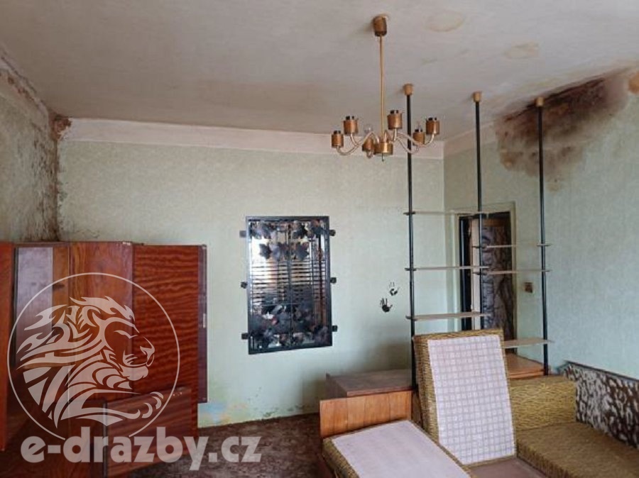 Rodinný dům 3+1 s pozemkem 774 m2 v obci Kryry, okres Louny - 16