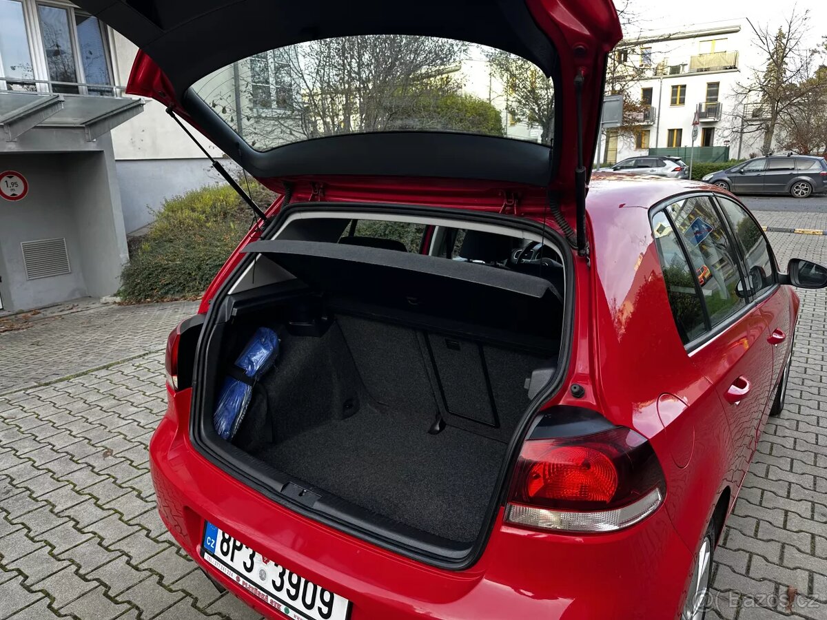 Volkswagen Golf 1.4 TSI 118kW DSG Highline ALU R17 Alcantara - 16