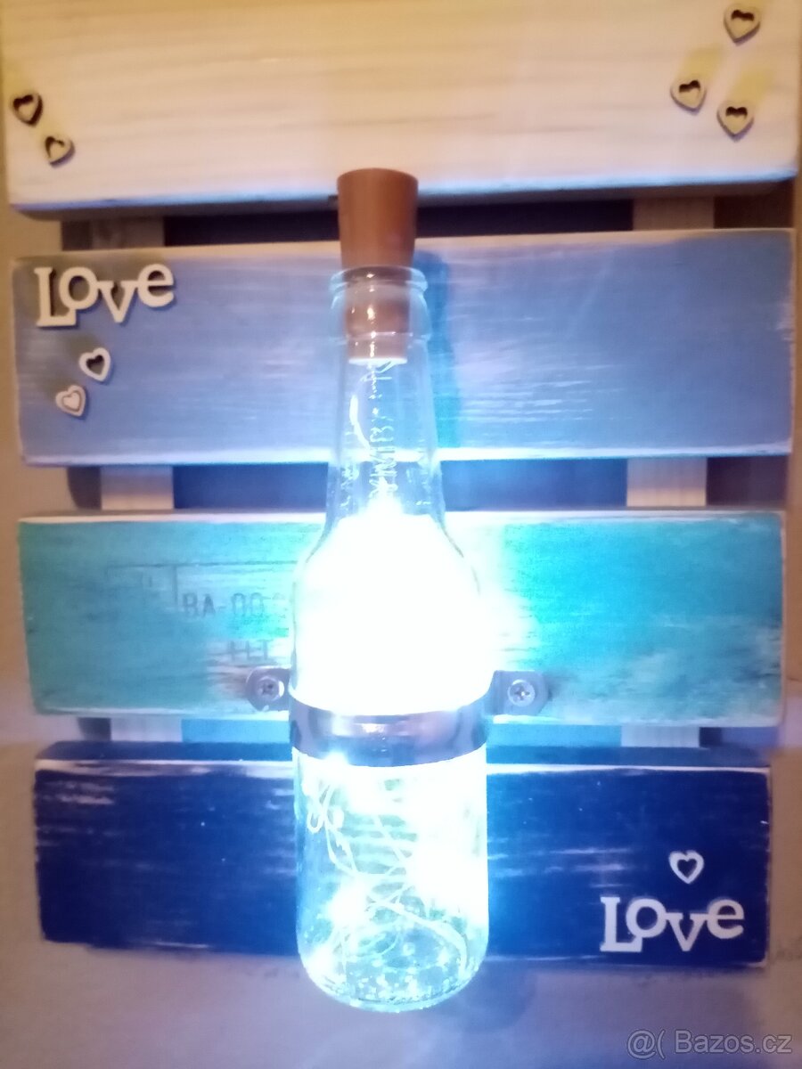 Dřevěná svítící dekorace na stěnu - 16