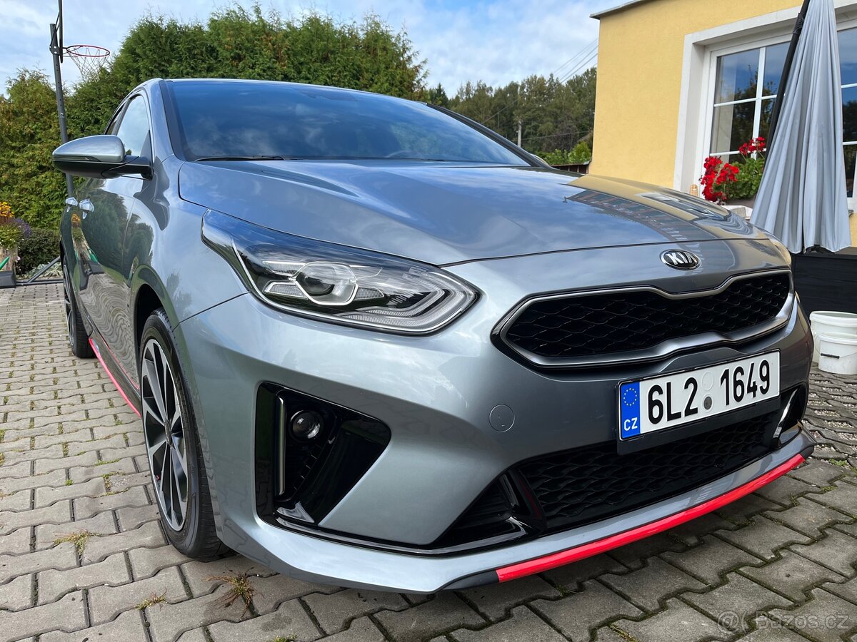 Kia ProCeed - 16