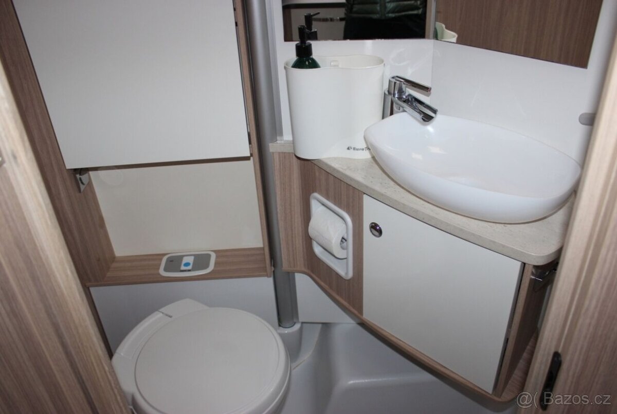 BURSTNER IXEO 710 - 16