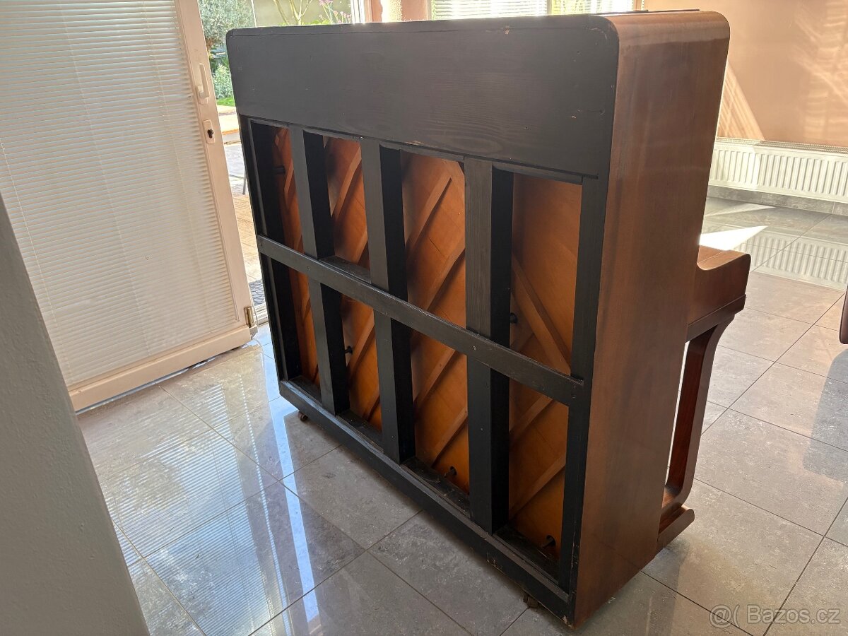 Prodám starožitný nábytek z pozůstalosti - 16