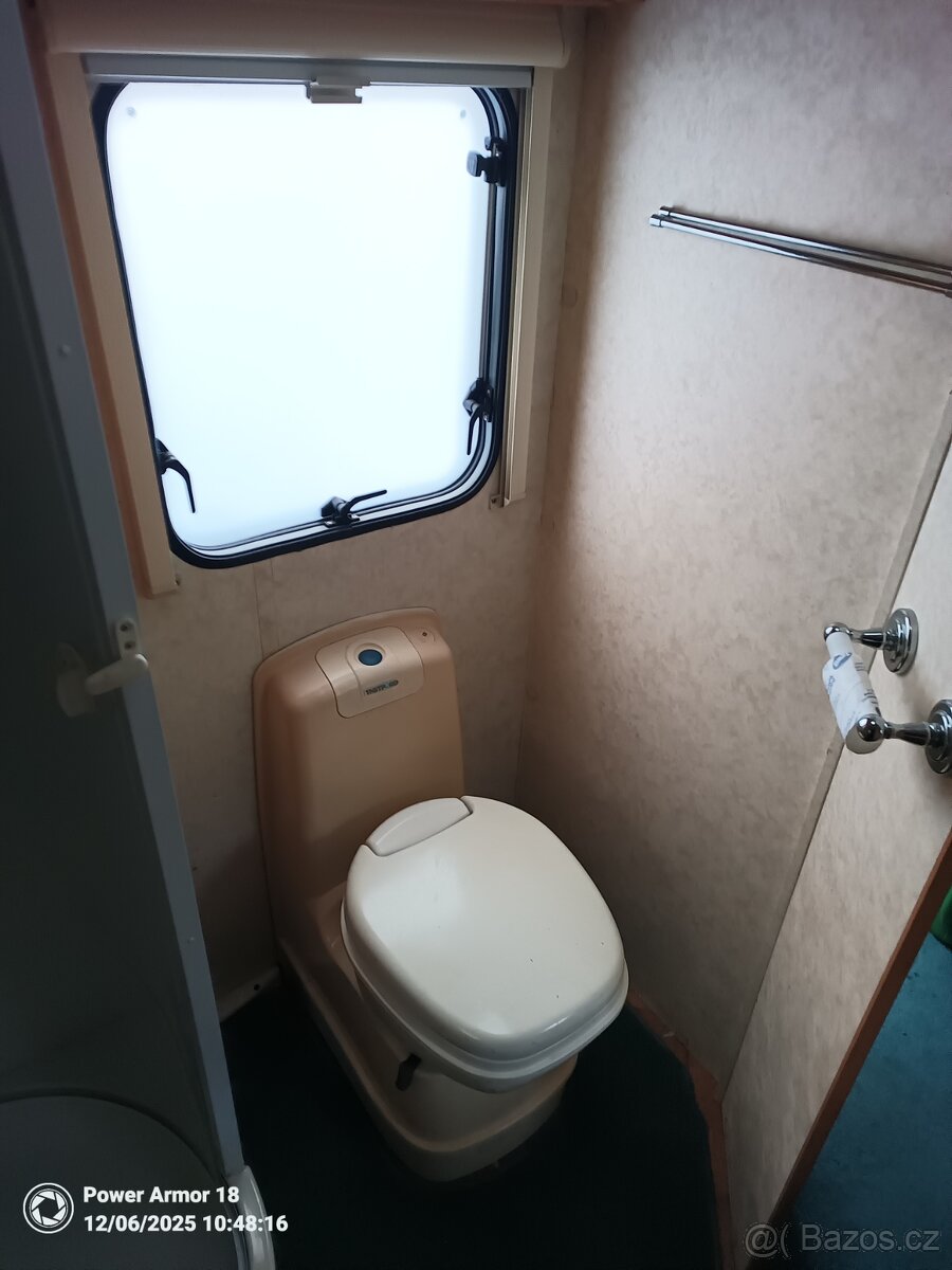 Prodám Anglicky karavan LUNAR 610-3 - 16