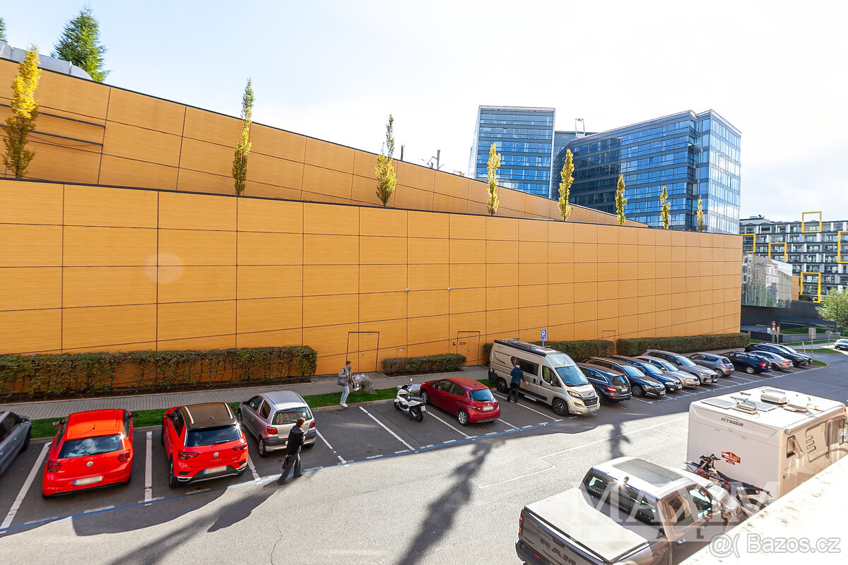 Byt 2+1 o ploše 74 m2 - Praha, Libeň - 16