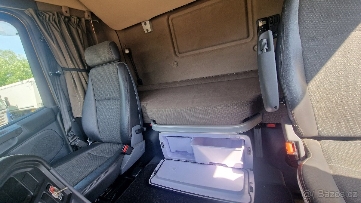 Scania R450 4x2 / Hydraulika / 496 tkm / SKLADEM - 16