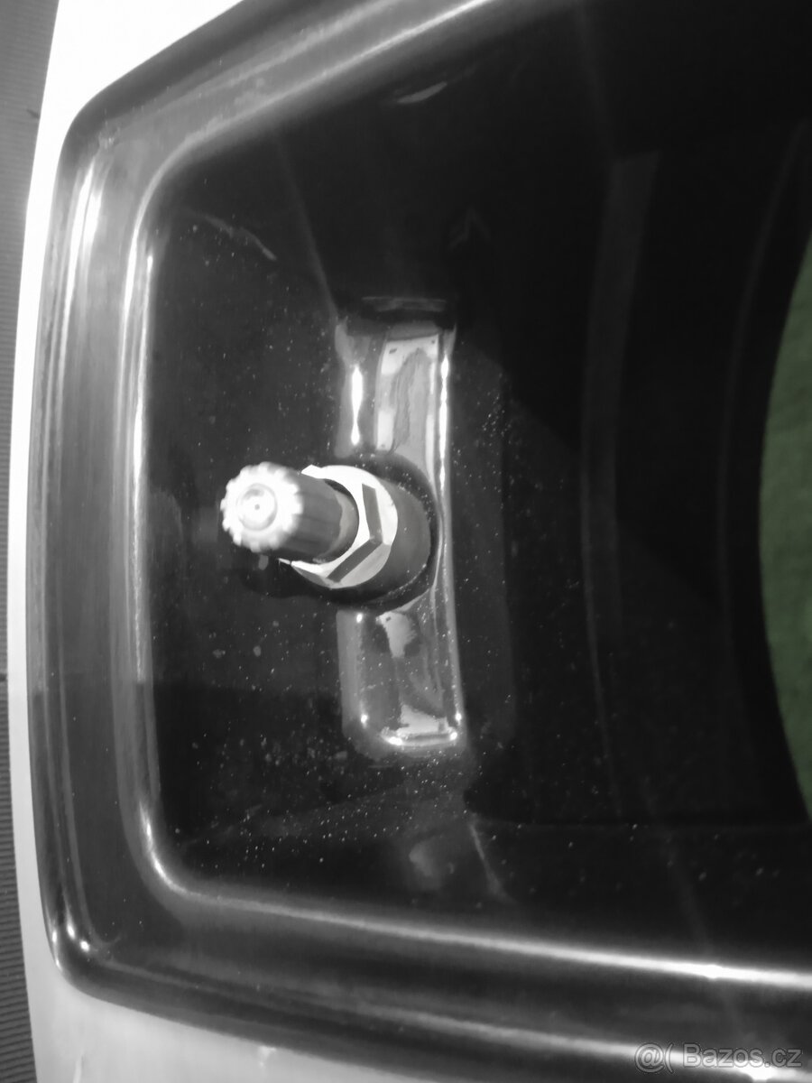 Zimni alu 5x112 235/55/19 a 255/50/19 - 16