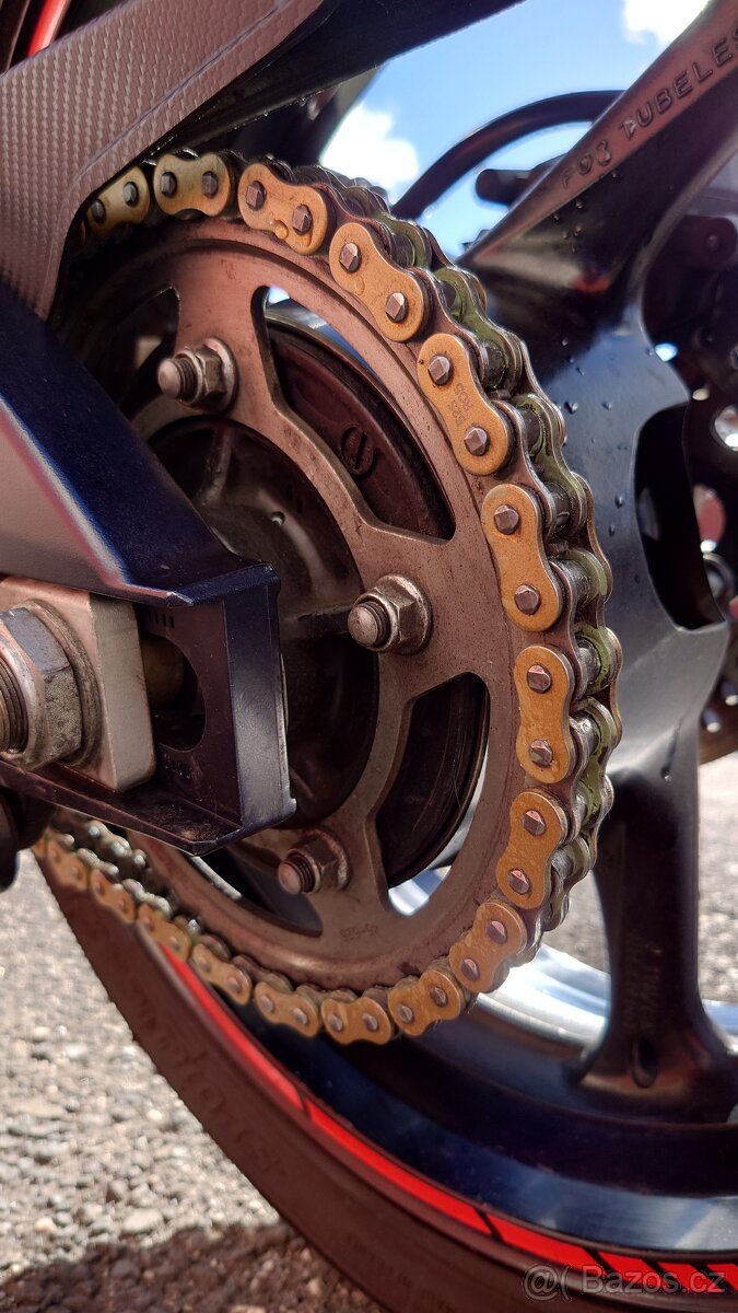 Suzuki GSX-R 750 K10 - 16