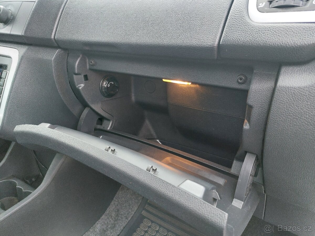 Prodám Škoda Fabia II - 16