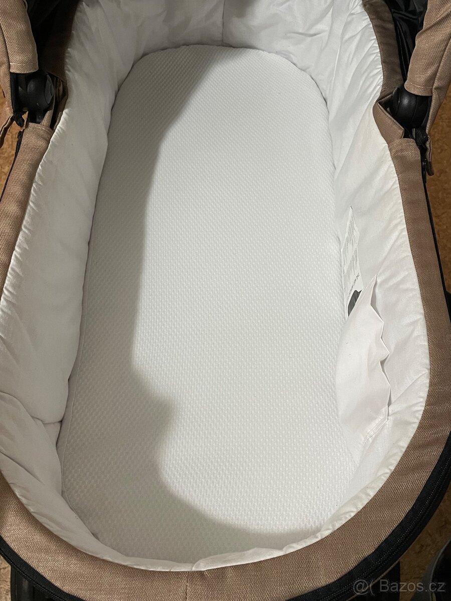 Dada Prams Nexus - 16