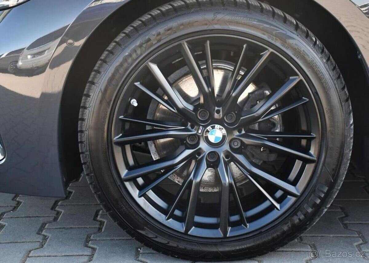 BMW Řada 3 320d xDrive M-SPORT1 - 16