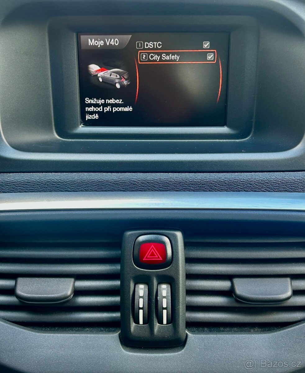 VOLVO V40 2.0D3 110KW 5VÁLEC-AUTOMAT-KAMERA-COCKPIT-98.000km - 16