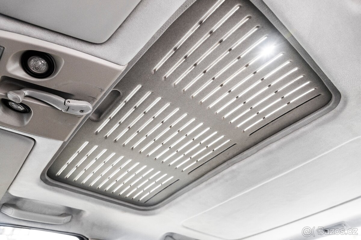 Ford Sierra 4x4 Cosworth - 16