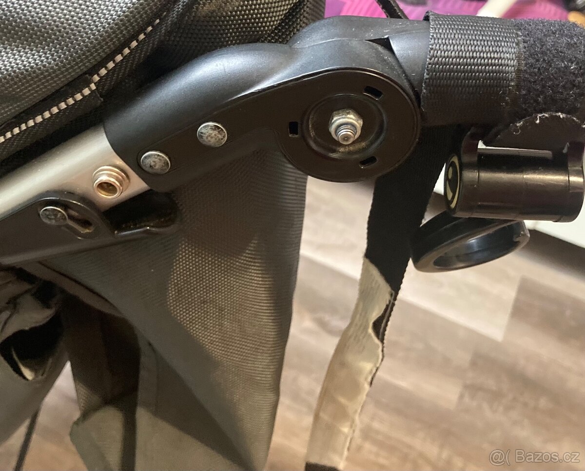 Kočárek Easywalker QTRO plus platinum 2022 - 16