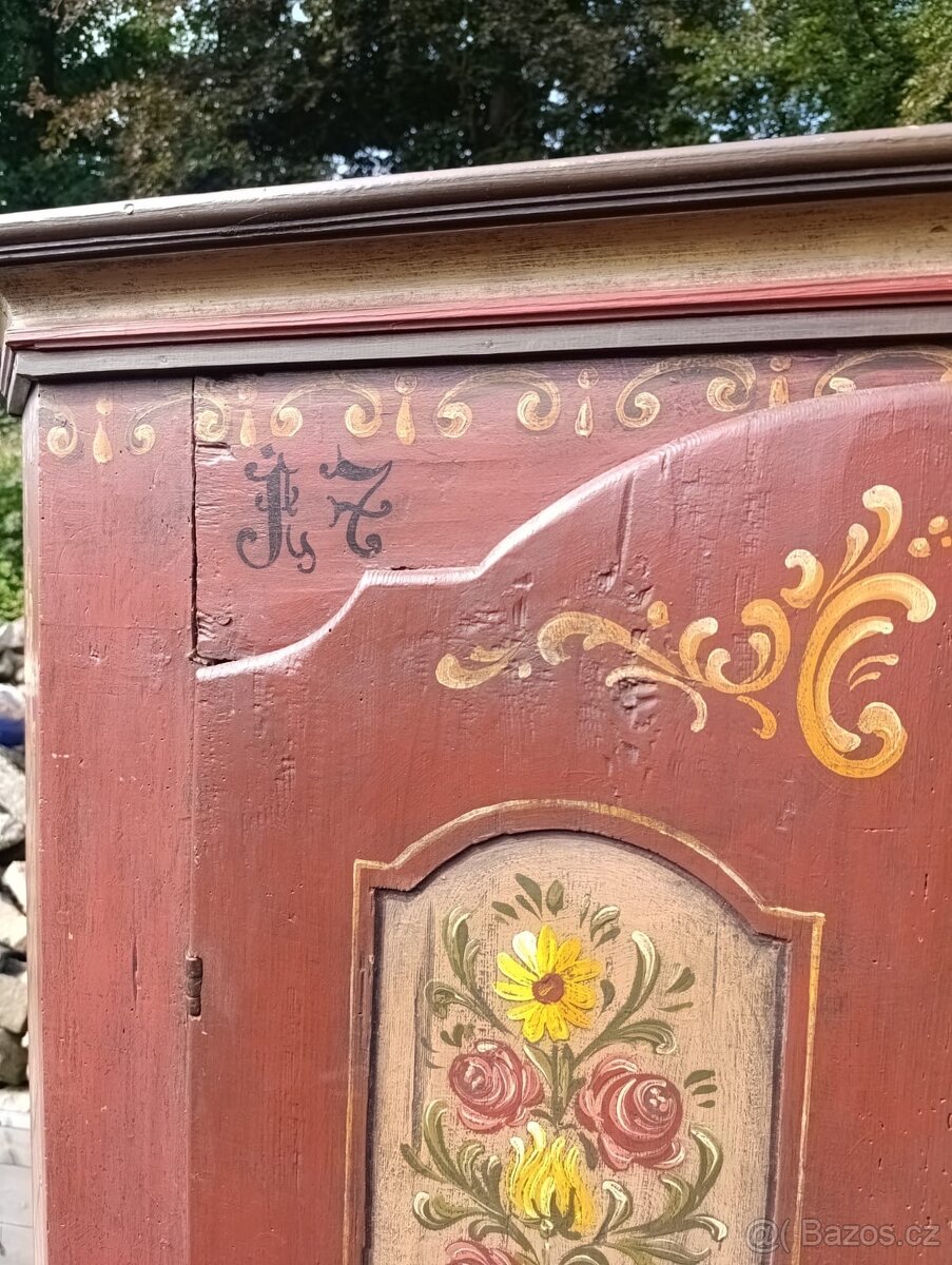 Starožitná skříň - 16